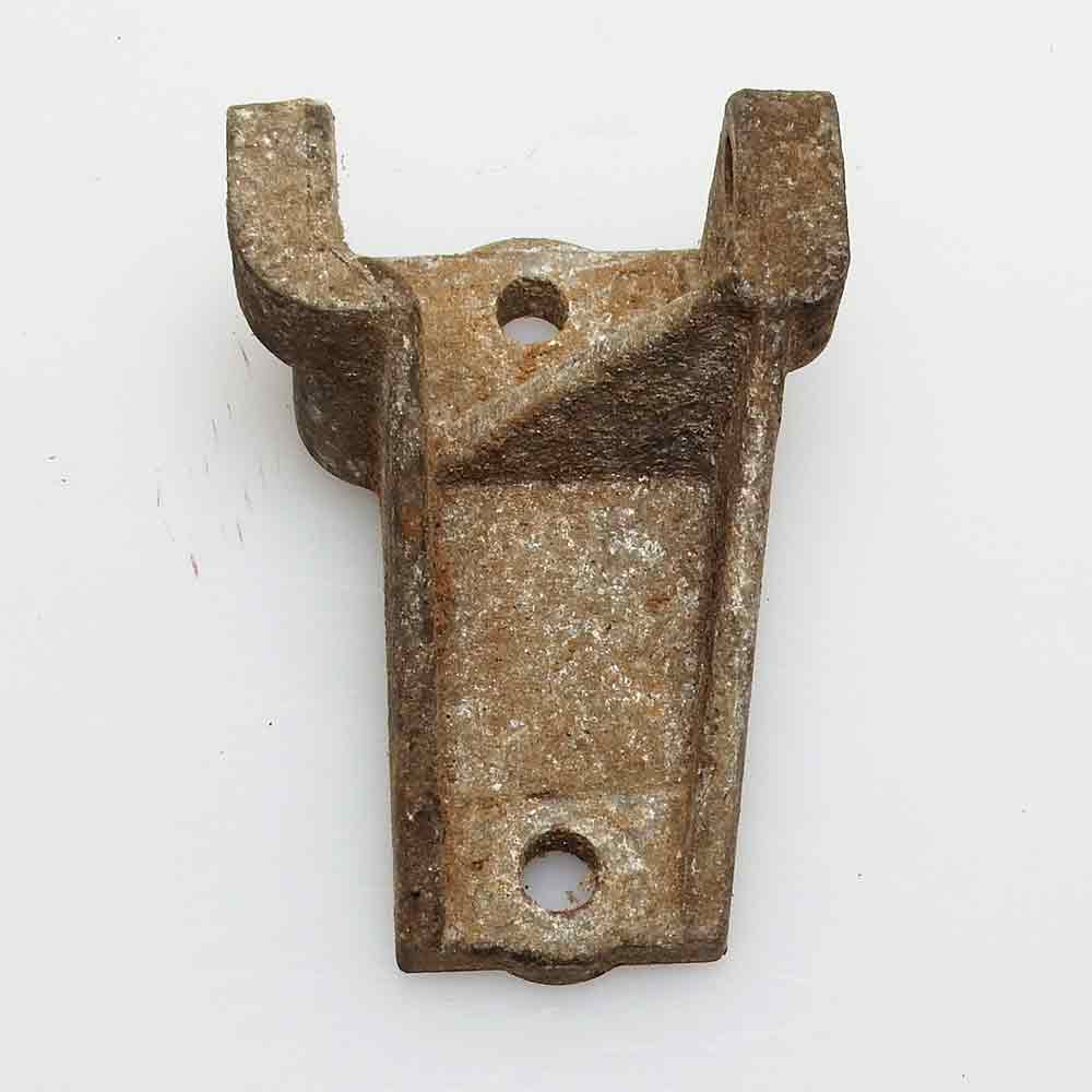 87-88 4cyl Used Alternator Bracket (pivot side)