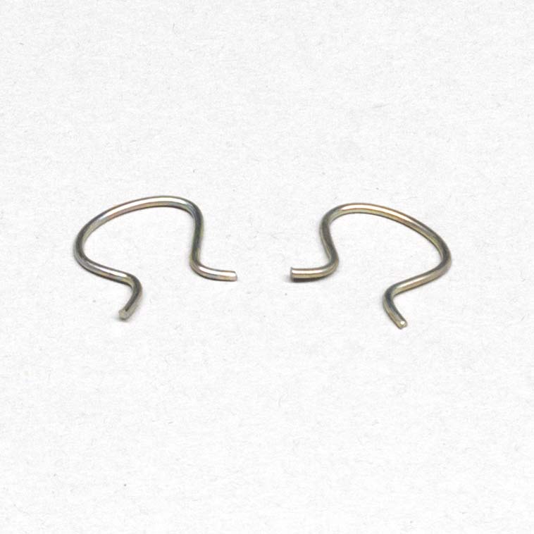 84-88 Window Crank Handle 'C' Clips (2)