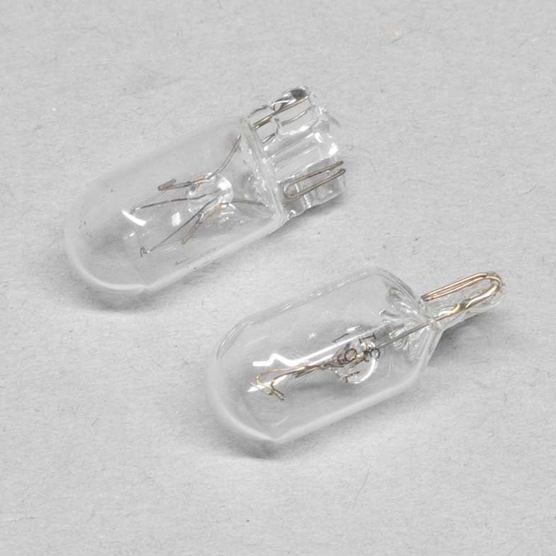 86-88 Extra Gauge Light Bulbs (2)